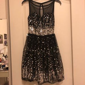 Sequinned Black Party Dress